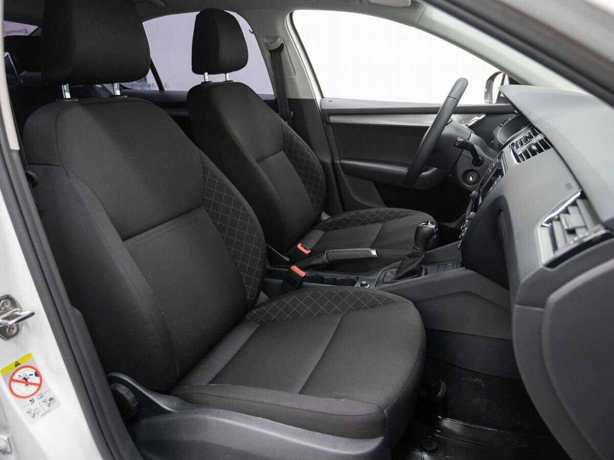 Купить Skoda Octavia, 2017, 59 000 км, фото №12