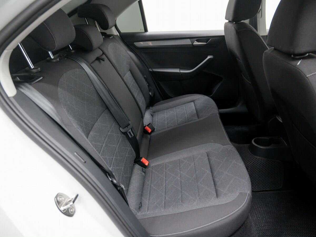 Купить Volkswagen Polo, 2020, 80 000 км, фото №9