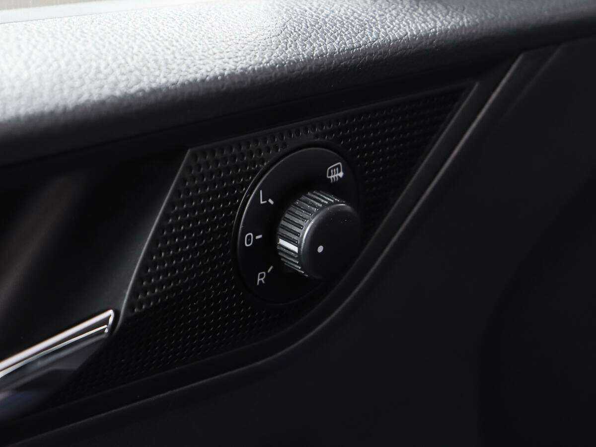 Купить Skoda Rapid, 2017, 165 330 км, фото №19