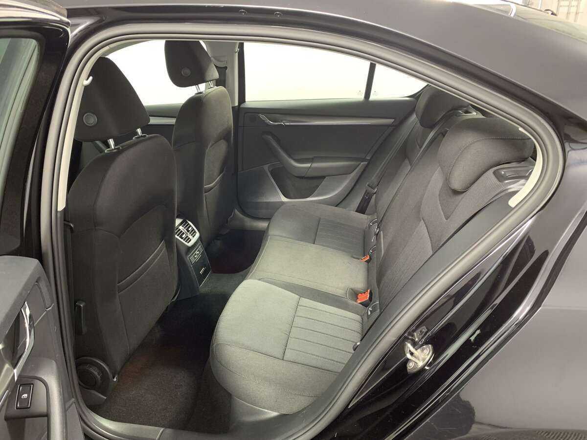 Купить Skoda Octavia, 2018, 117 905 км, фото №8