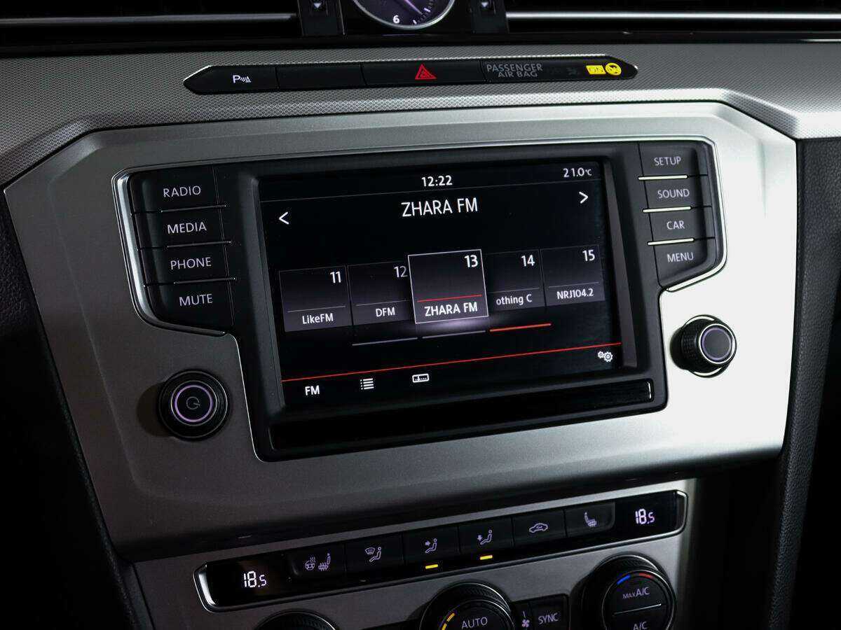 Купить Volkswagen Passat, 2015, 77 500 км, фото №20