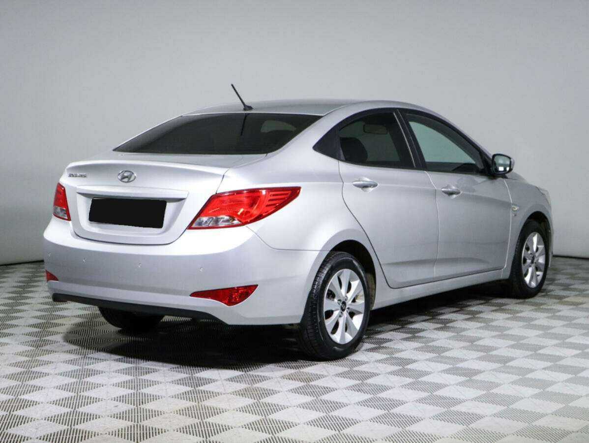 Купить Hyundai Solaris, 2016, 35 950 км, фото №4