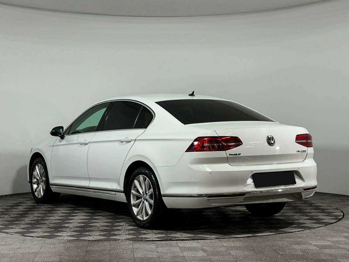 Купить Volkswagen Passat, 2017, 106 250 км, фото №7