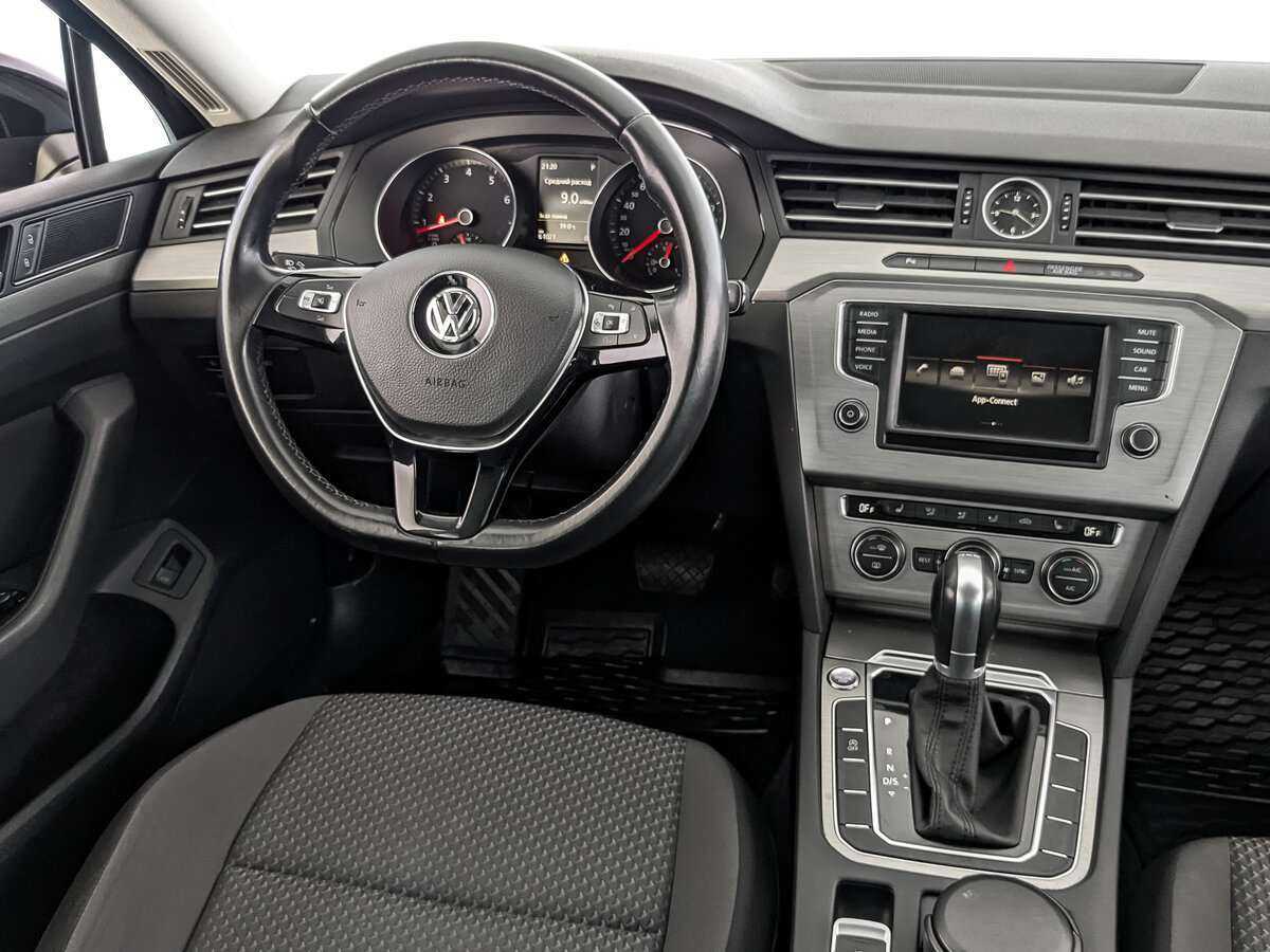Купить Volkswagen Passat, 2016, 61 012 км, фото №16