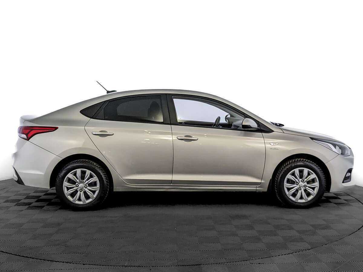 Купить Hyundai Solaris, 2019, 91 376 км, фото №4