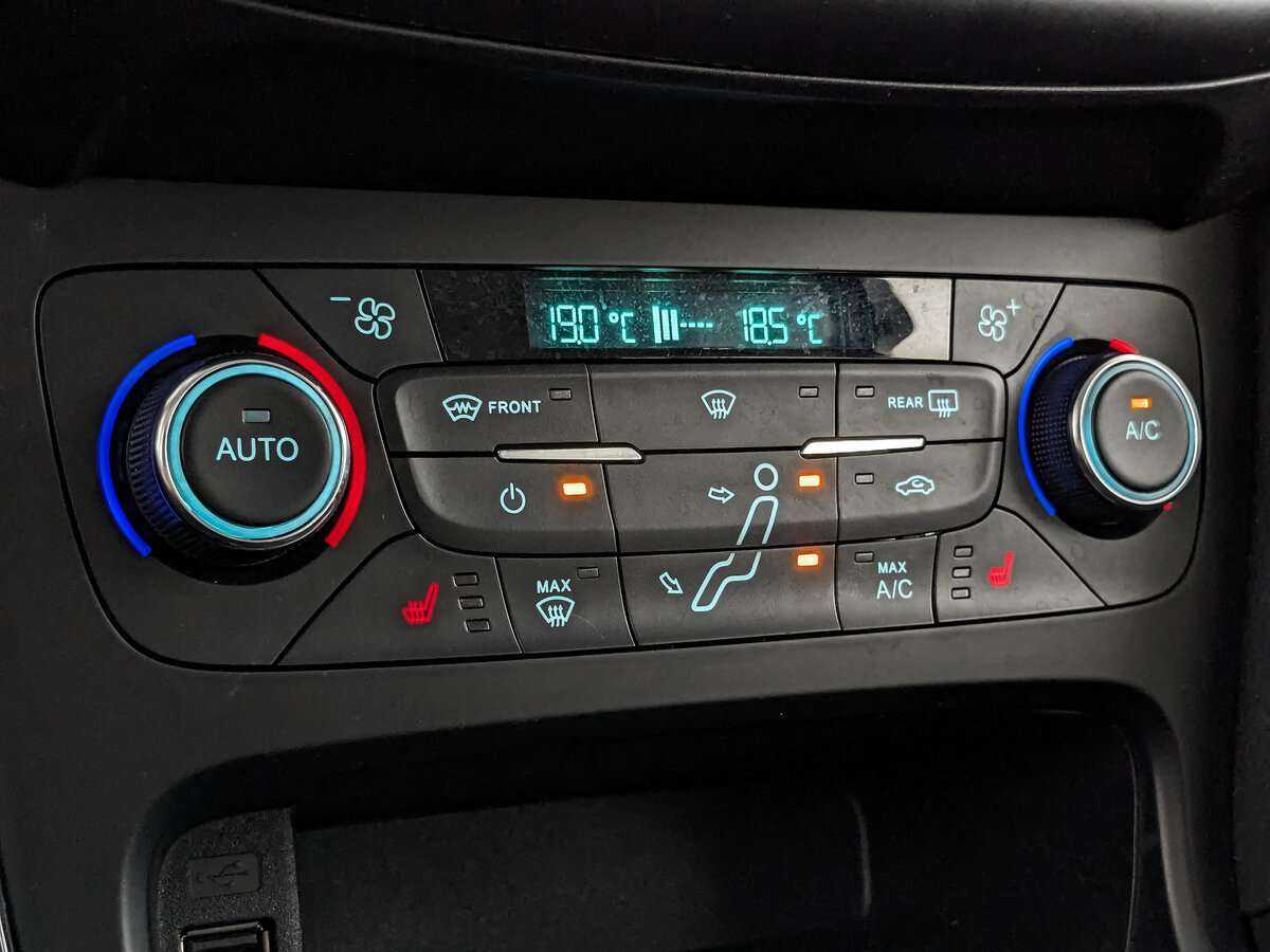 Купить Ford Focus, 2018, 66 219 км, фото №16