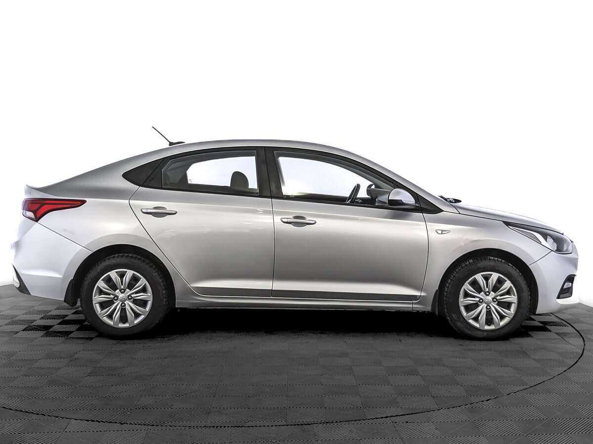 Купить Hyundai Solaris, 2018, 123 821 км, фото №4