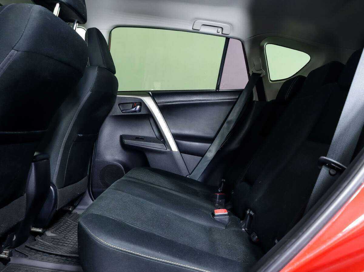 Купить Toyota RAV4, 2015, 57 600 км, фото №9