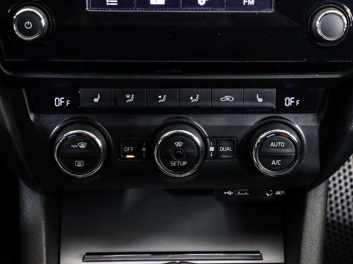 Купить Skoda Octavia, 2015, 225 559 км, фото №12