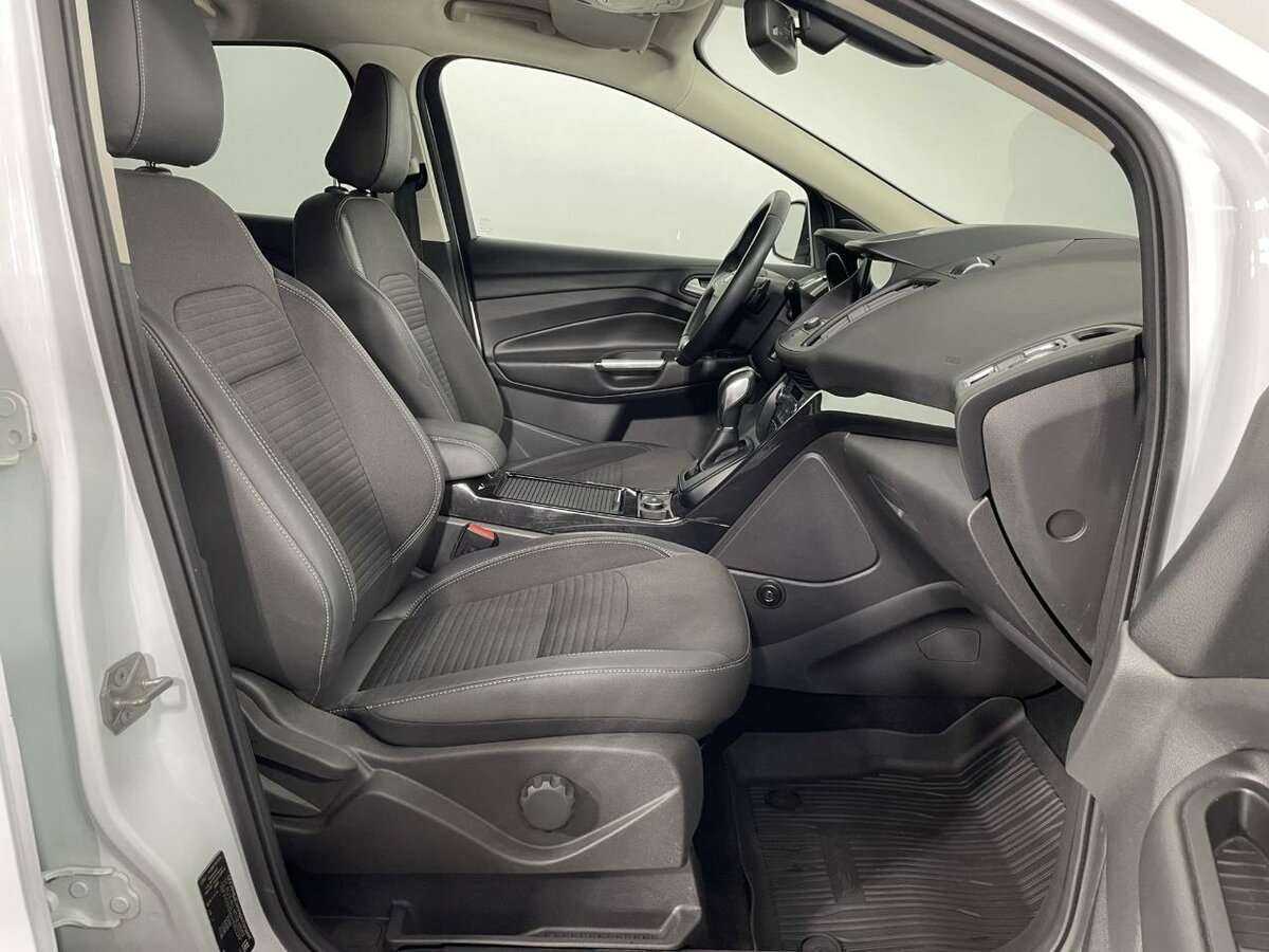Купить Ford Kuga, 2017, 125 208 км, фото №12