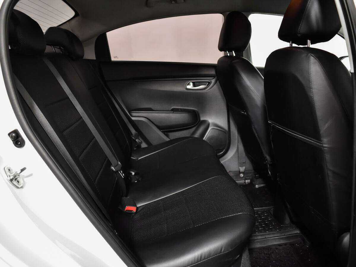 Купить Kia Rio, 2017, 119 844 км, фото №10