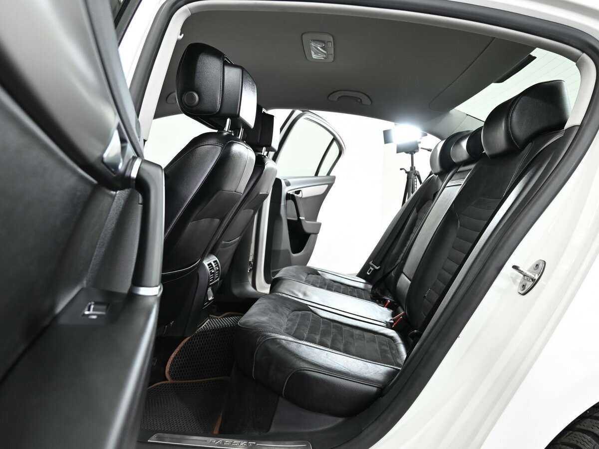 Купить Volkswagen Passat, 2013, 131 000 км, фото №12