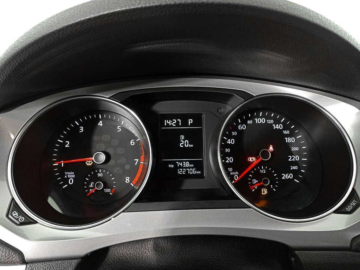 Купить Volkswagen Jetta, 2018, 122 680 км, фото №12