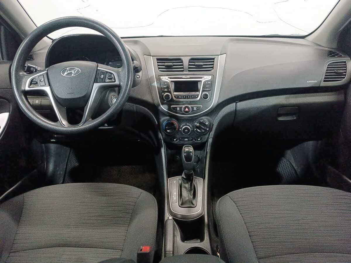 Купить Hyundai Solaris, 2016, 167 700 км, фото №9