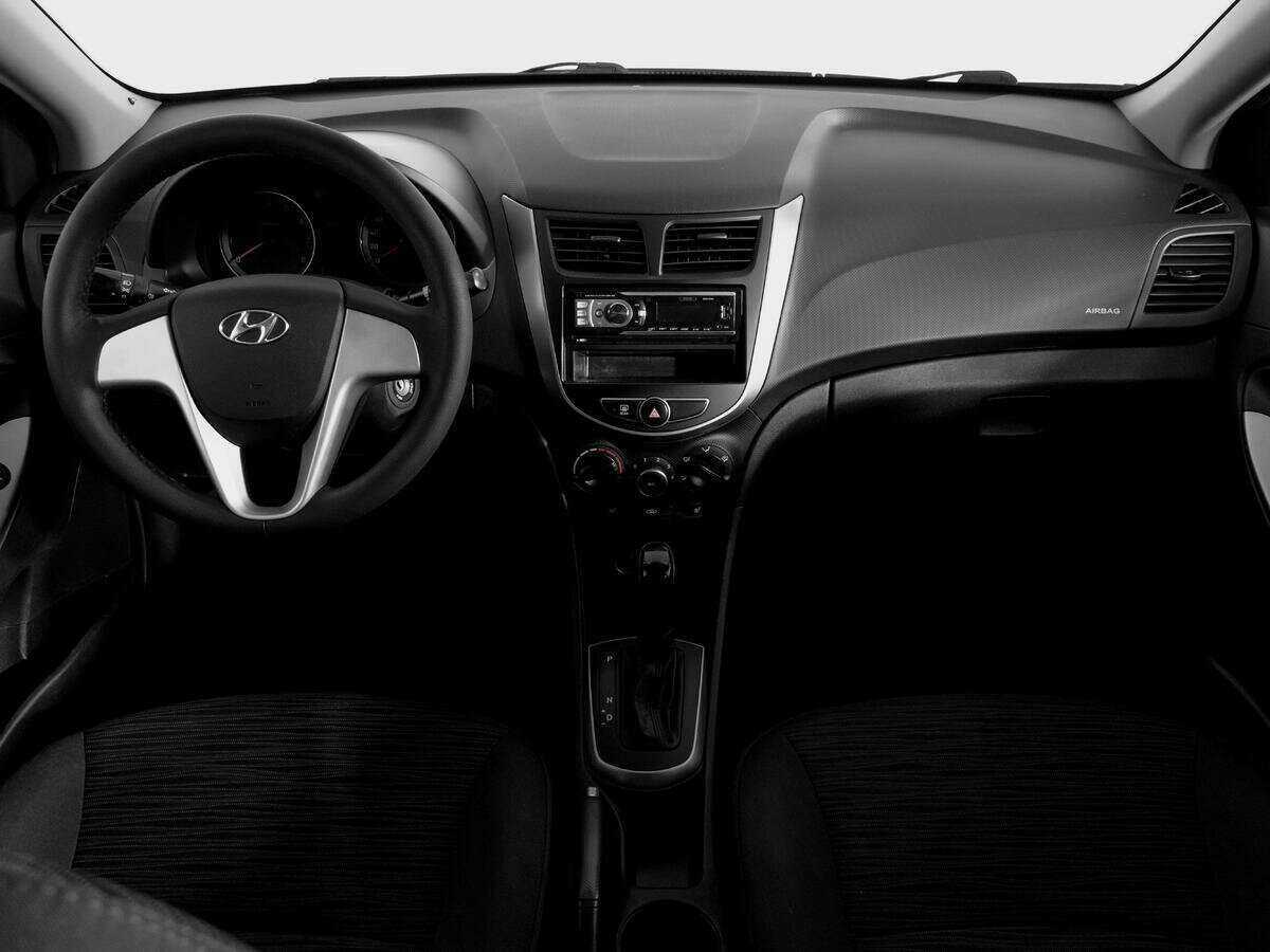 Купить Hyundai Solaris, 2015, 182 000 км, фото №12