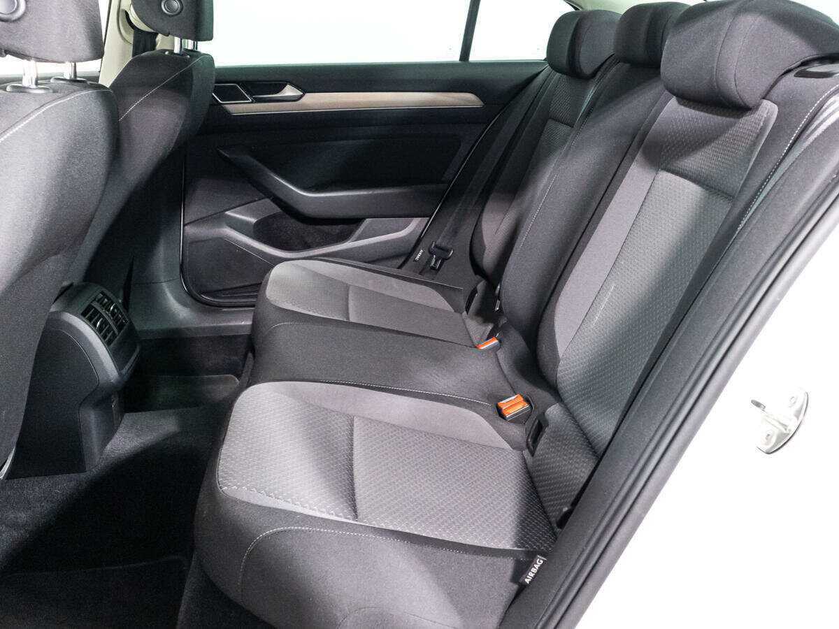 Купить Volkswagen Passat DSG7, 2017, 210 270 км, фото №10
