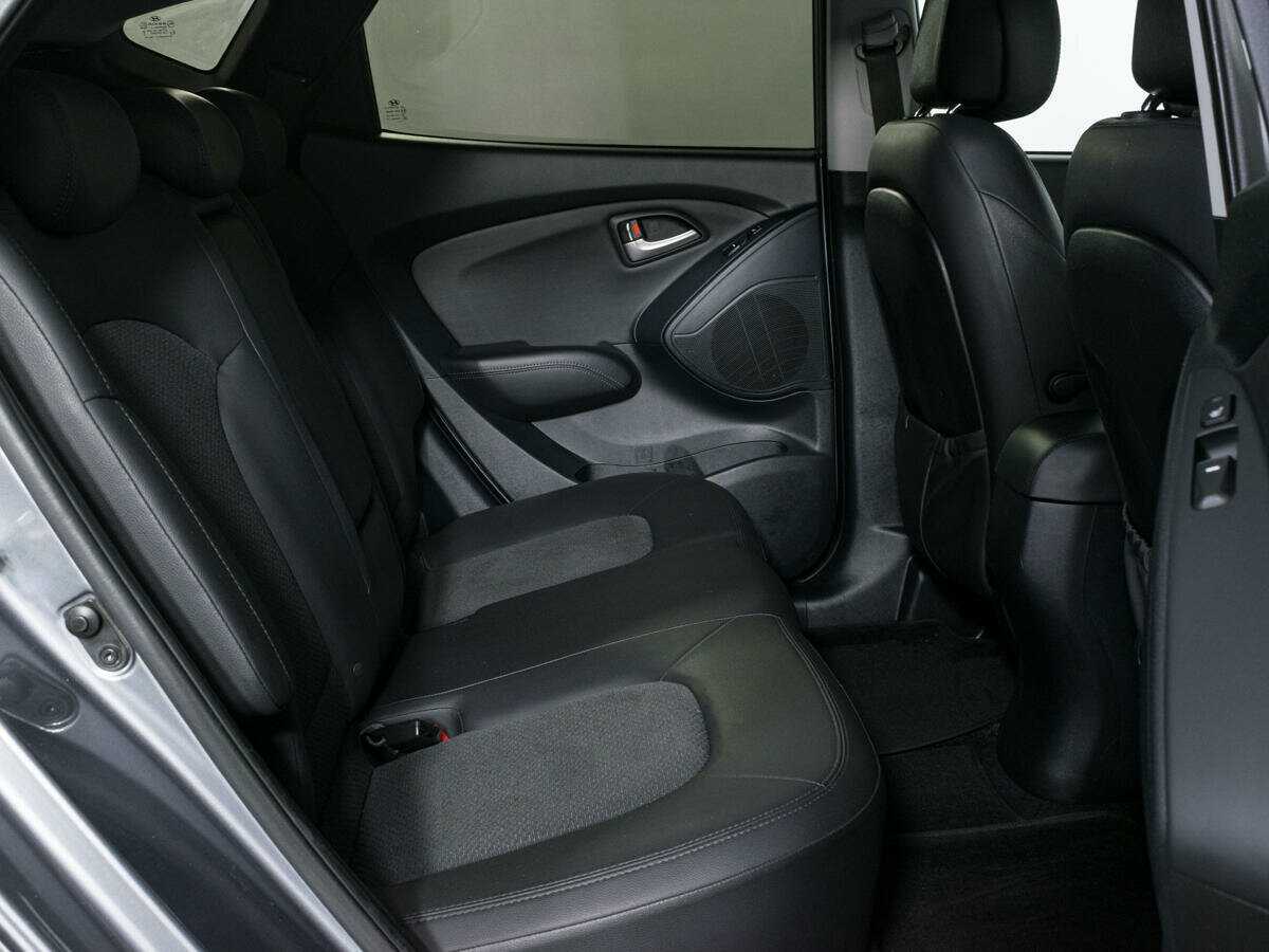 Купить Hyundai ix35, 2012, 223 000 км, фото №9