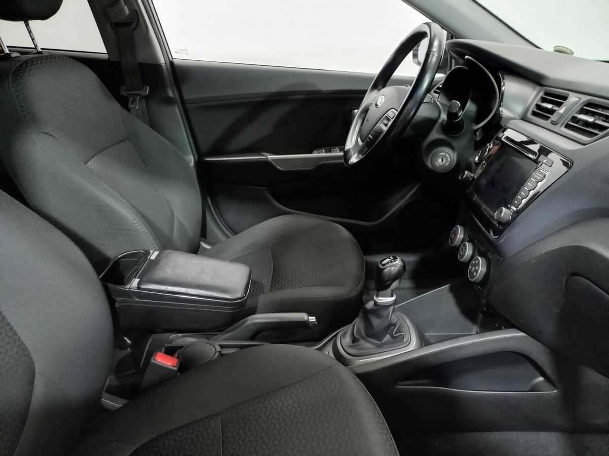 Купить Kia Rio, 2016, 96 041 км, фото №10