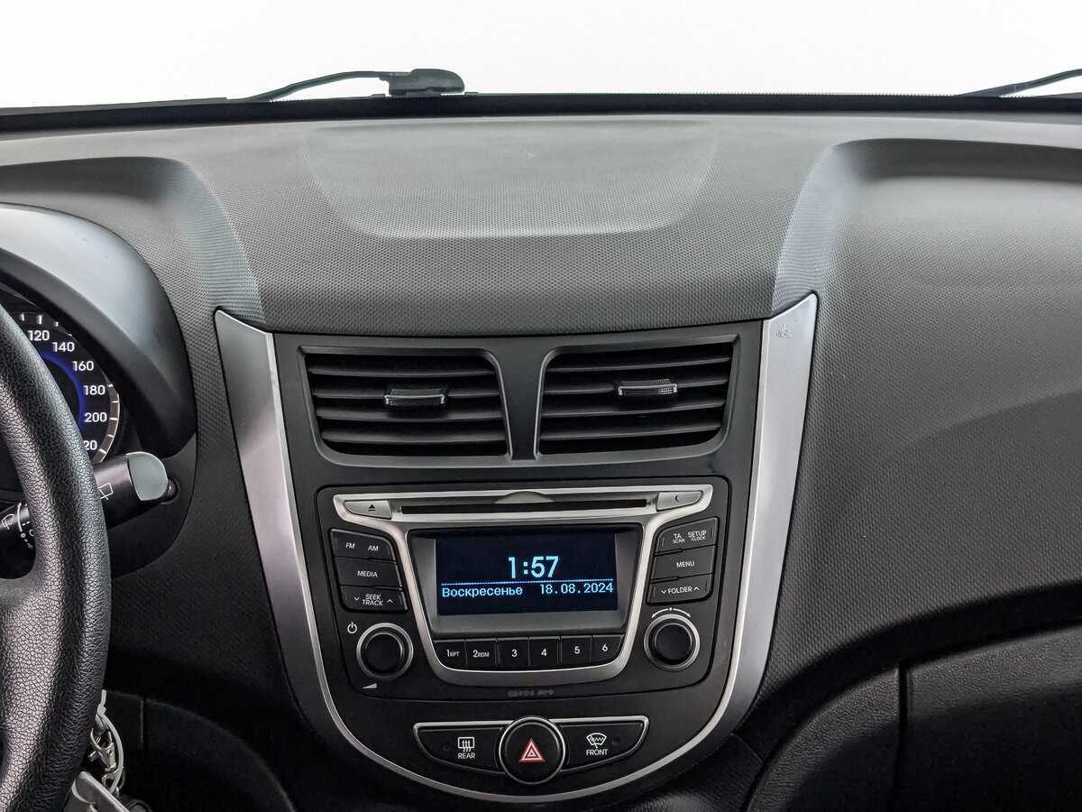 Купить Hyundai Solaris, 2015, 117 665 км, фото №13