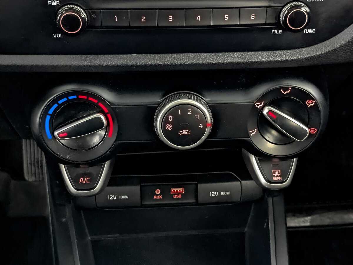 Купить Kia Rio X-Line, 2019, 191 948 км, фото №17