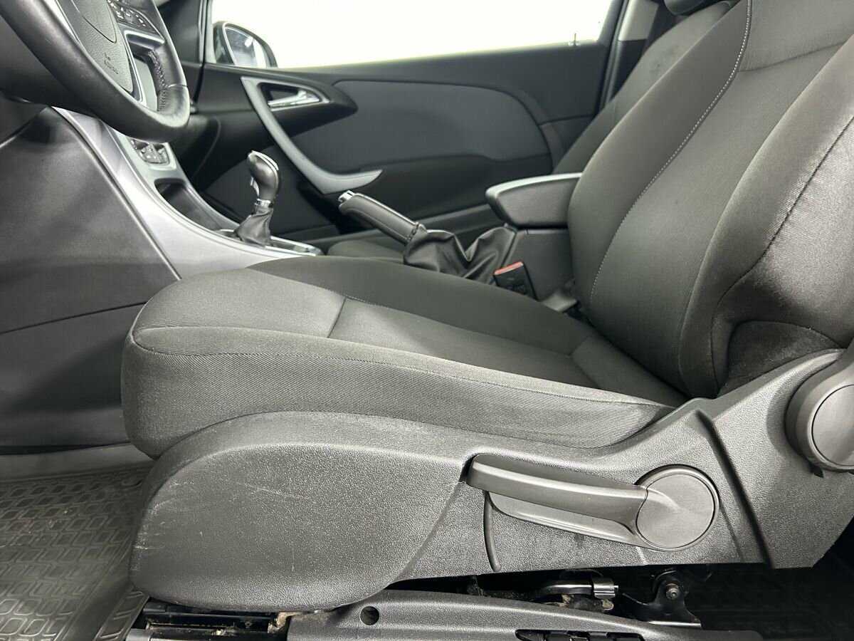 Купить Opel Astra GTC, 2014, 139 000 км, фото №10