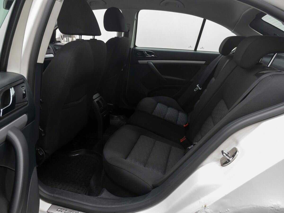 Купить Skoda Octavia, 2012, 194 196 км, фото №9