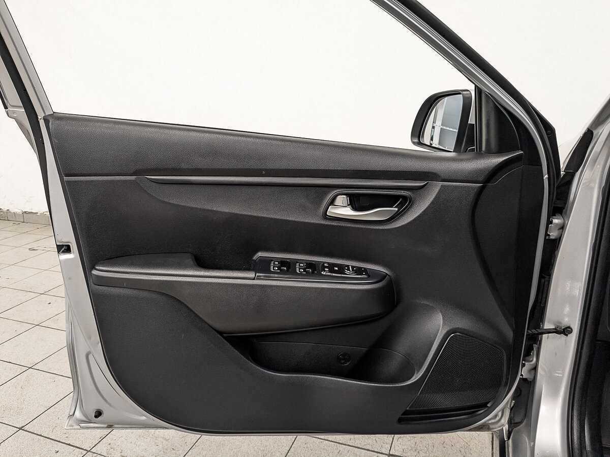 Купить Kia Rio X-Line, 2020, 179 758 км, фото №19