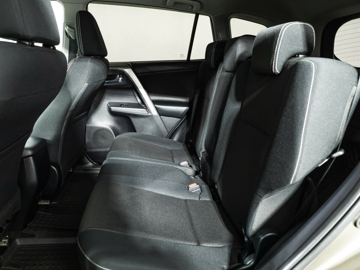 Купить Toyota RAV4 IV (XA40) Рестайлинг, 2018, 124 908 км, фото №8